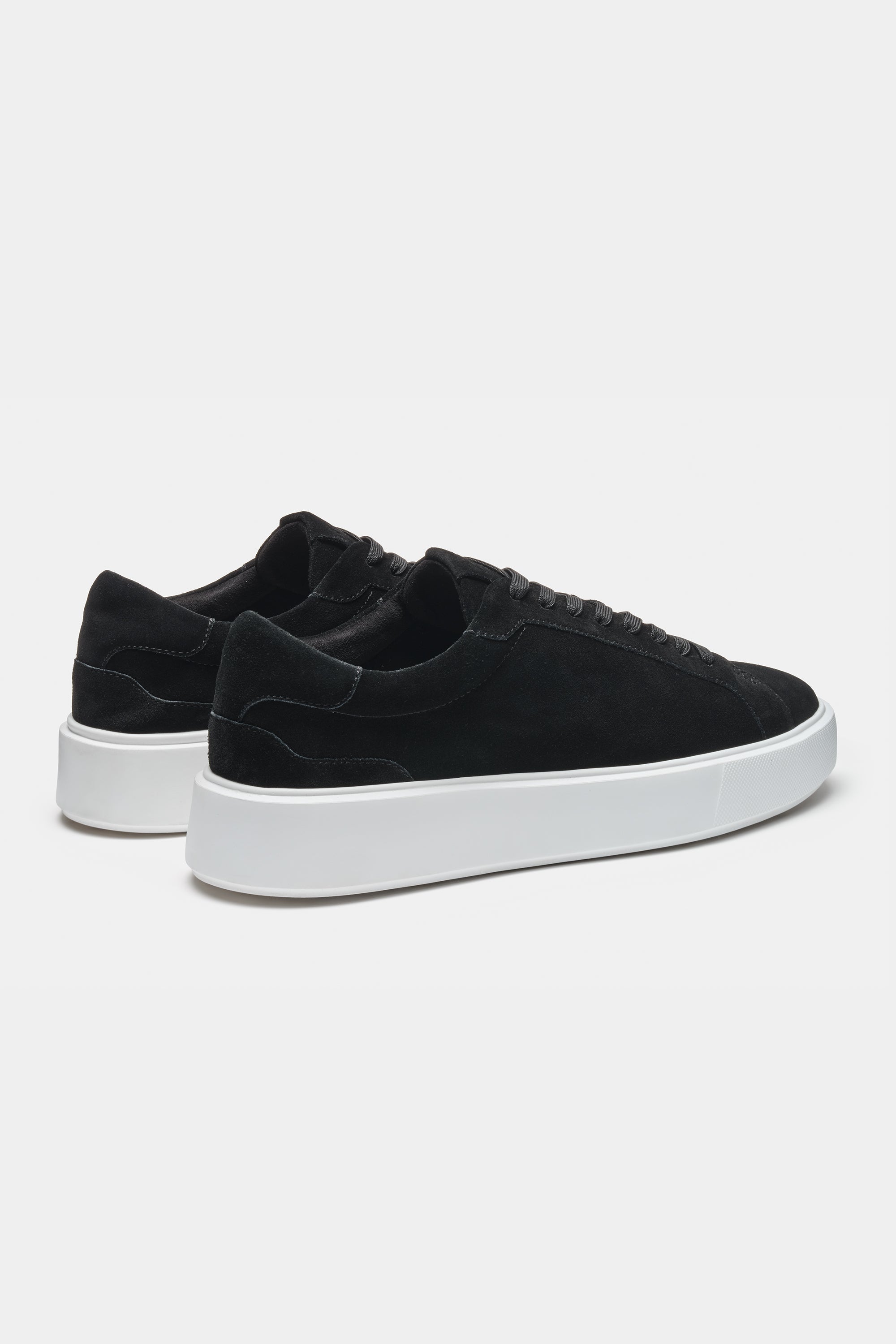 CLASSIC SUEDE TRAINER