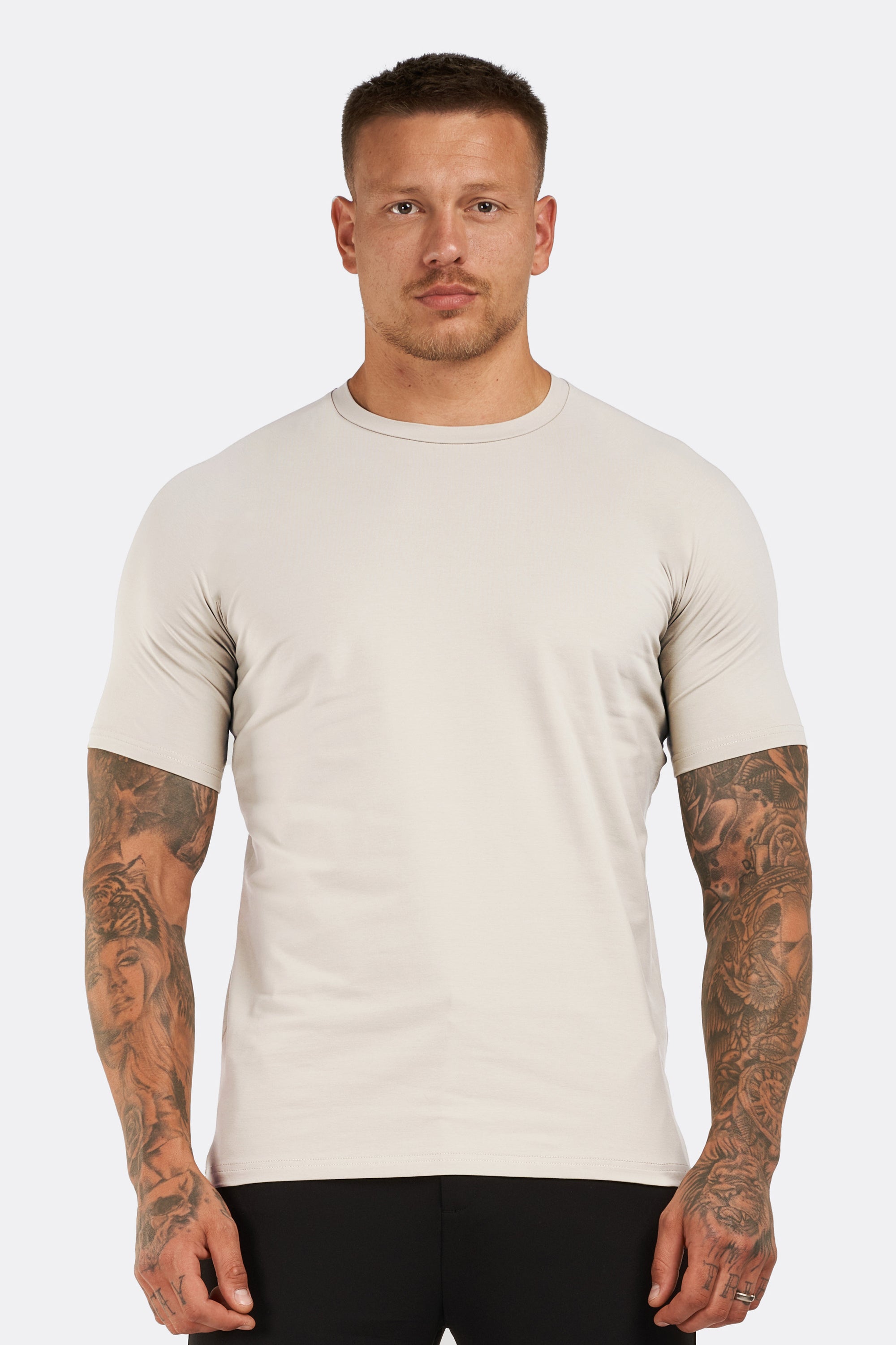 ESSEN CORE T-SHIRT