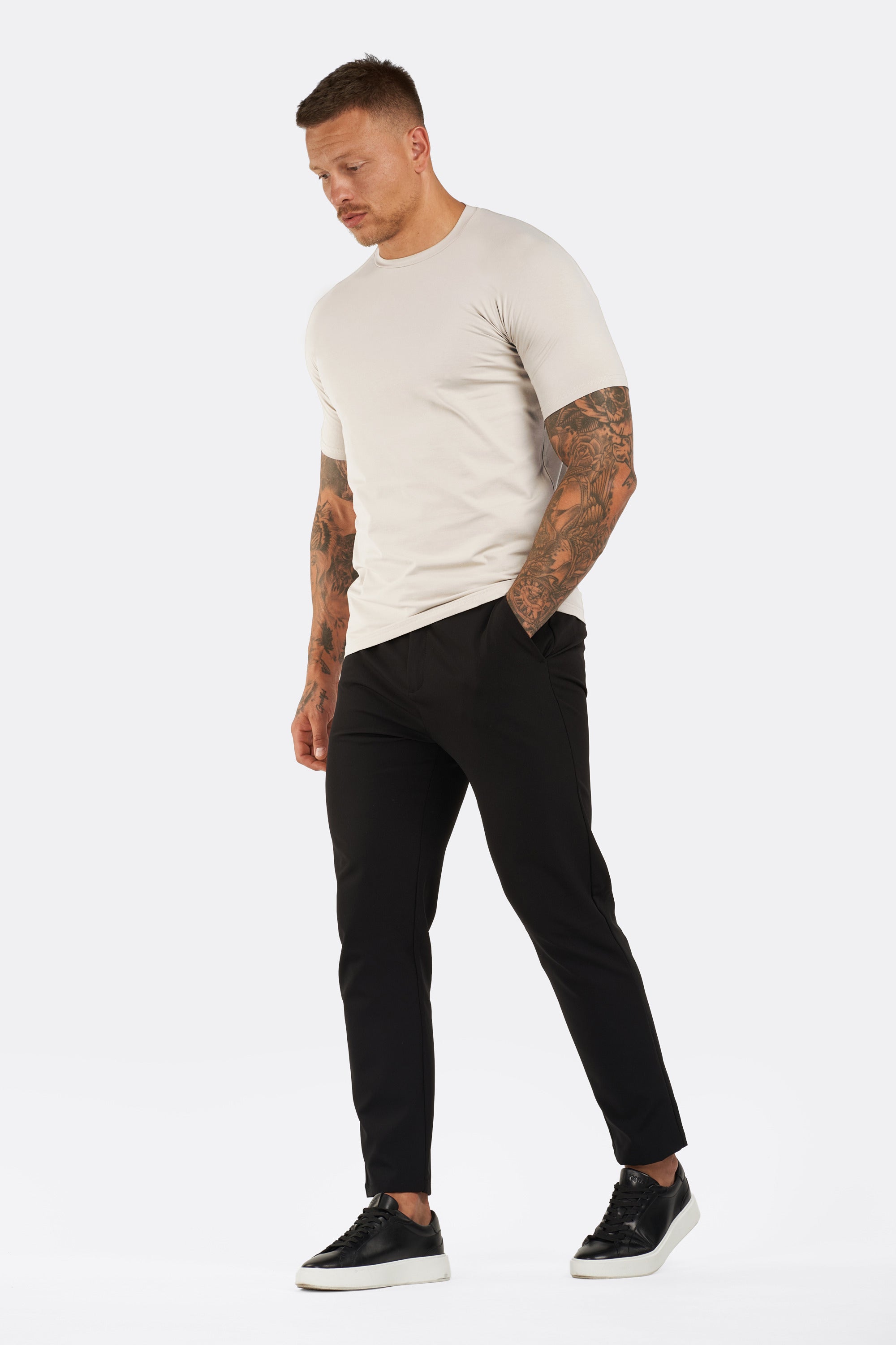 ESSEN CORE T-SHIRT